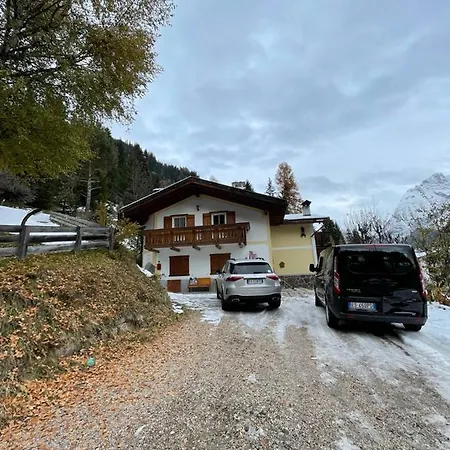 Cesa Niki Апартаменти